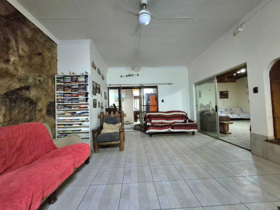4 Bedroom Property for Sale in Pioneer Park KwaZulu-Natal