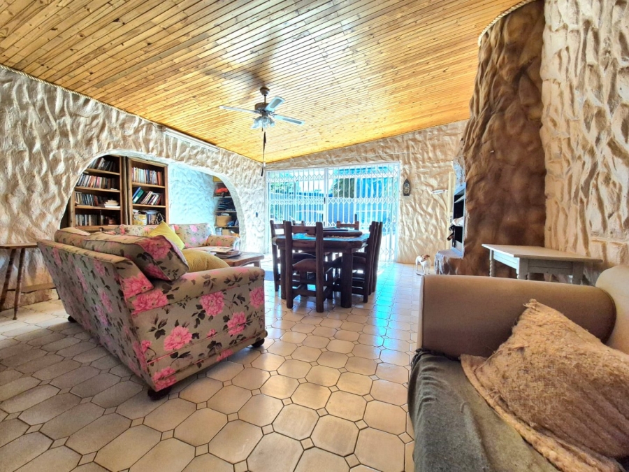 4 Bedroom Property for Sale in Pioneer Park KwaZulu-Natal