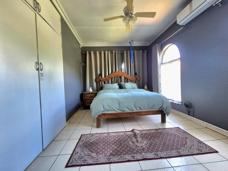 4 Bedroom Property for Sale in Pioneer Park KwaZulu-Natal