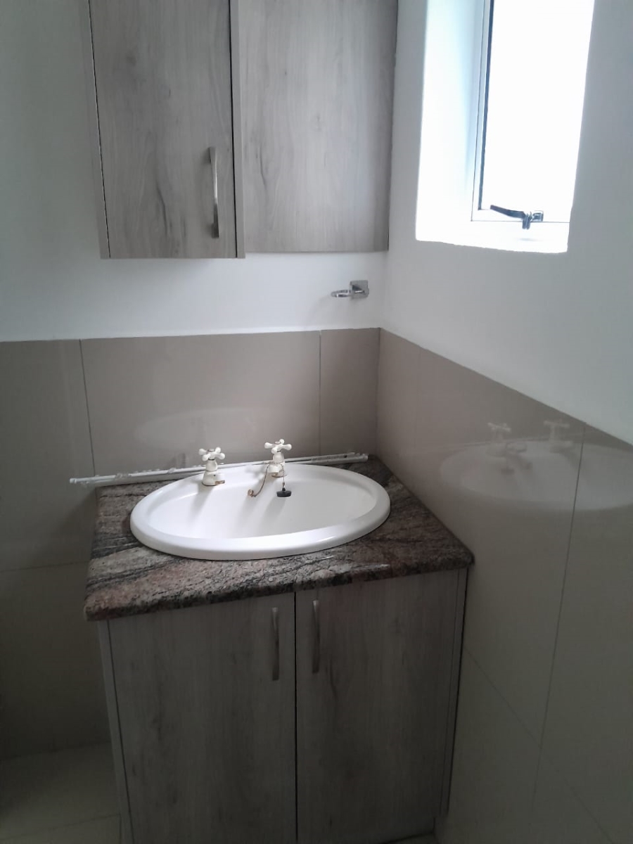2 Bedroom Property for Sale in St Michaels On Sea KwaZulu-Natal