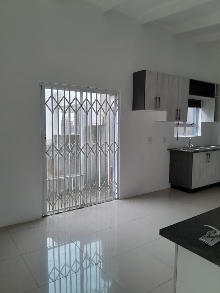 2 Bedroom Property for Sale in St Michaels On Sea KwaZulu-Natal