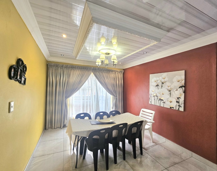 3 Bedroom Property for Sale in Amajuba Park KwaZulu-Natal