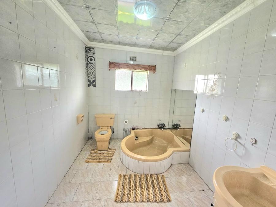 3 Bedroom Property for Sale in Amajuba Park KwaZulu-Natal