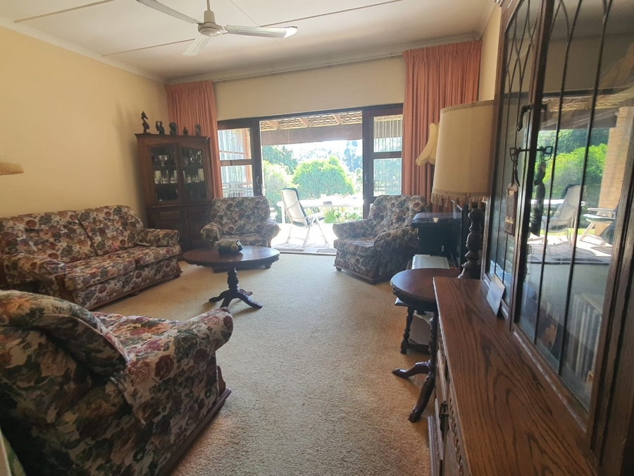 4 Bedroom Property for Sale in Sea Park KwaZulu-Natal