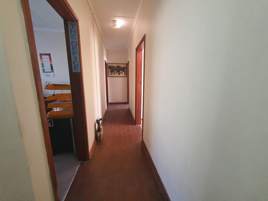 4 Bedroom Property for Sale in Sea Park KwaZulu-Natal