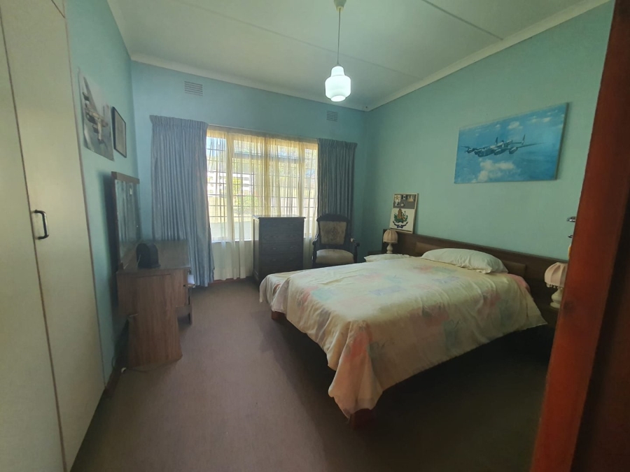4 Bedroom Property for Sale in Sea Park KwaZulu-Natal