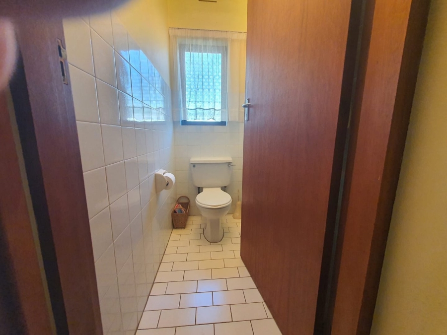 4 Bedroom Property for Sale in Sea Park KwaZulu-Natal