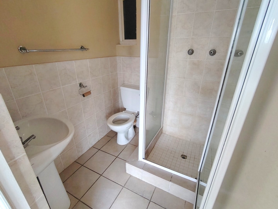 To Let 2 Bedroom Property for Rent in Lawrence Rocks KwaZulu-Natal