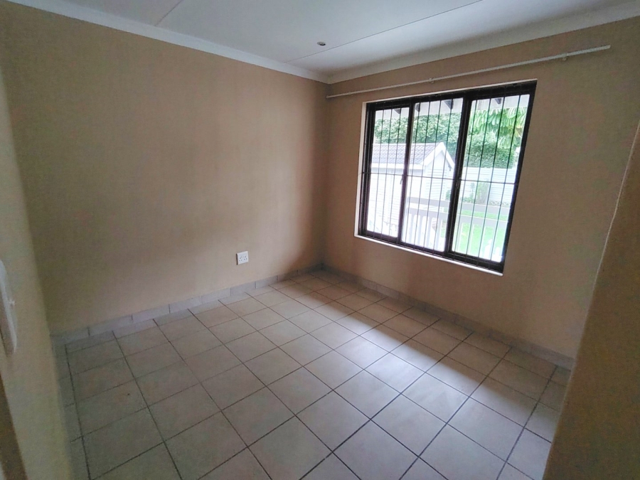 To Let 2 Bedroom Property for Rent in Lawrence Rocks KwaZulu-Natal