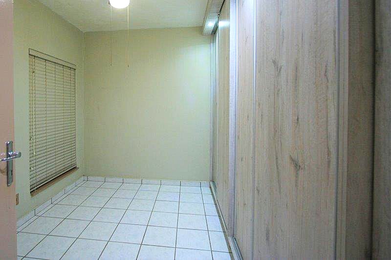 2 Bedroom Property for Sale in Port Edward KwaZulu-Natal