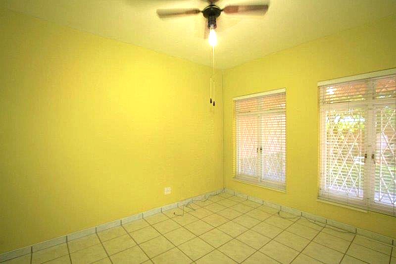 2 Bedroom Property for Sale in Port Edward KwaZulu-Natal