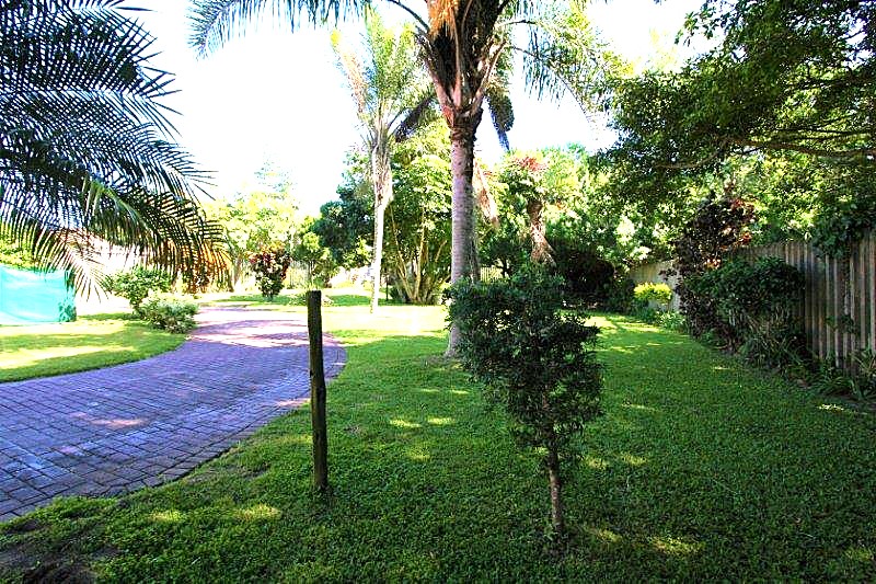 2 Bedroom Property for Sale in Port Edward KwaZulu-Natal