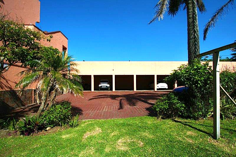 2 Bedroom Property for Sale in Port Edward KwaZulu-Natal