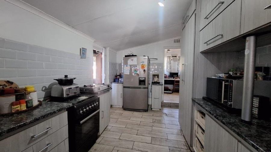 3 Bedroom Property for Sale in Sea Park KwaZulu-Natal