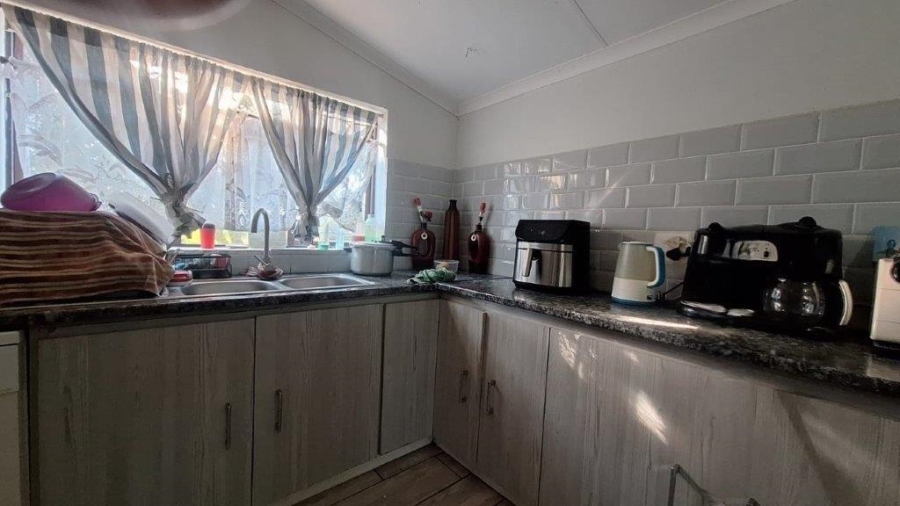 3 Bedroom Property for Sale in Sea Park KwaZulu-Natal