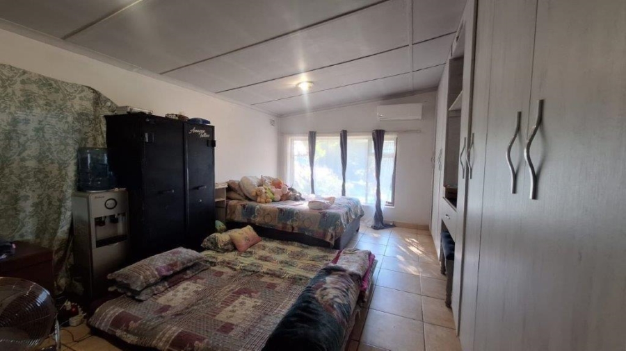 3 Bedroom Property for Sale in Sea Park KwaZulu-Natal