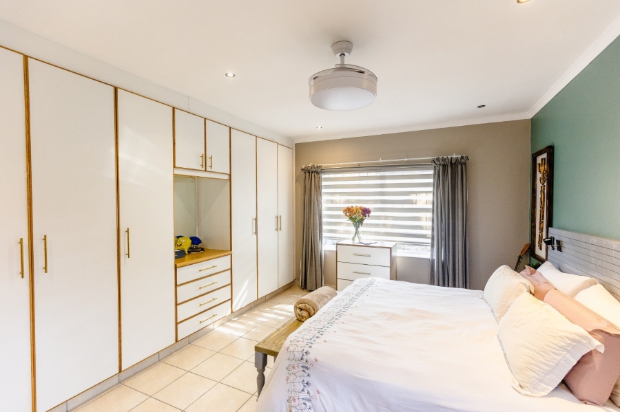 3 Bedroom Property for Sale in Uvongo KwaZulu-Natal