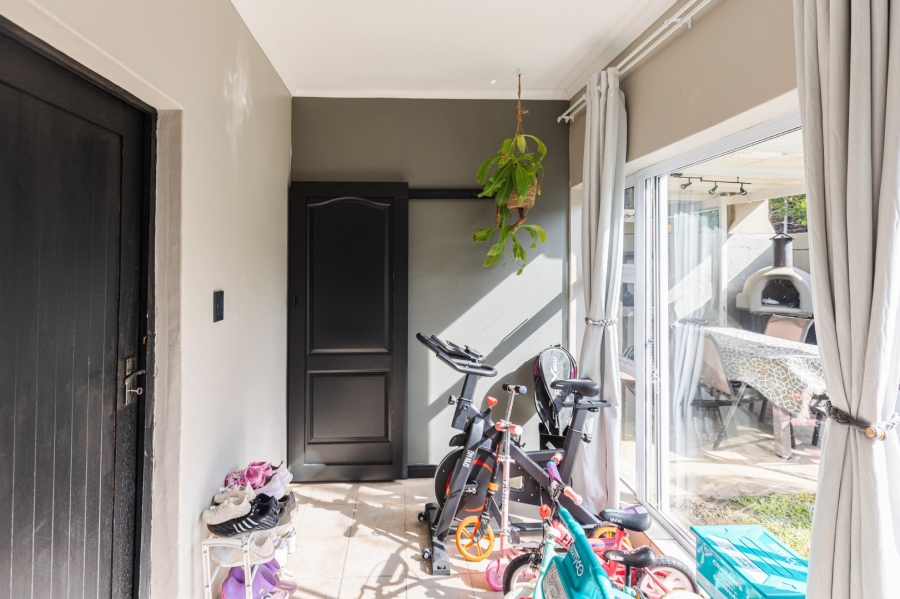 3 Bedroom Property for Sale in Uvongo KwaZulu-Natal