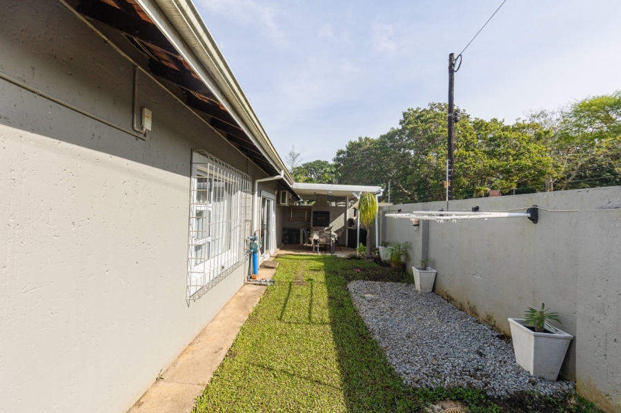 3 Bedroom Property for Sale in Uvongo KwaZulu-Natal