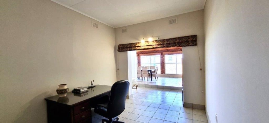 4 Bedroom Property for Sale in Umkomaas KwaZulu-Natal