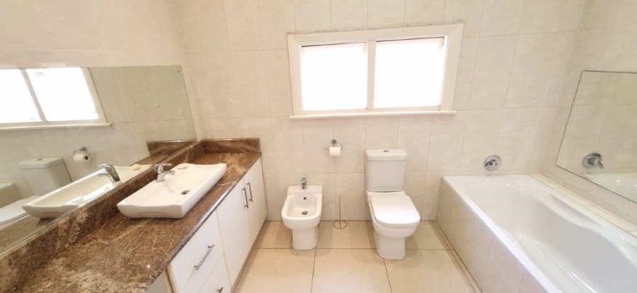 4 Bedroom Property for Sale in Umkomaas KwaZulu-Natal