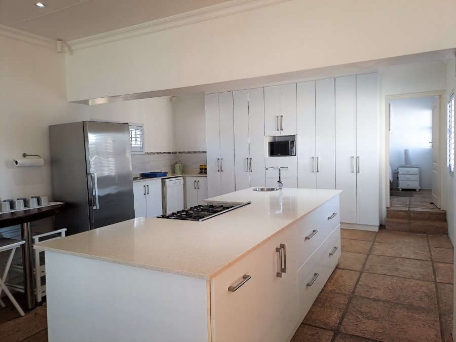 5 Bedroom Property for Sale in Port Edward KwaZulu-Natal
