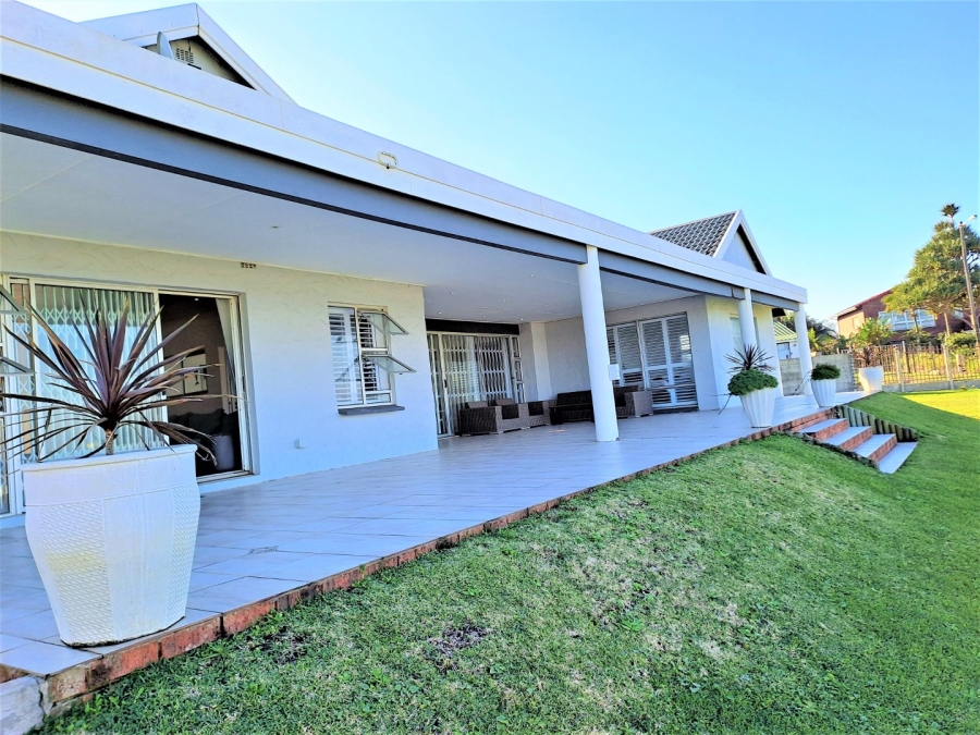5 Bedroom Property for Sale in Port Edward KwaZulu-Natal