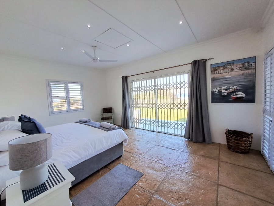 5 Bedroom Property for Sale in Port Edward KwaZulu-Natal