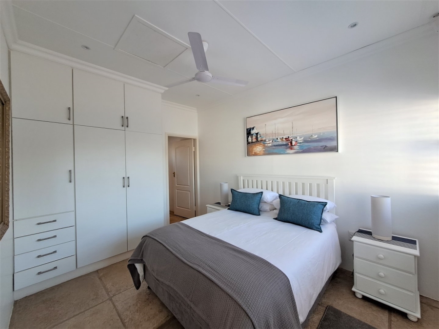 5 Bedroom Property for Sale in Port Edward KwaZulu-Natal