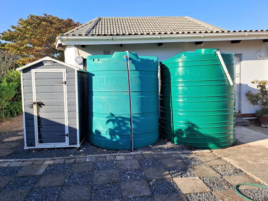 5 Bedroom Property for Sale in Port Edward KwaZulu-Natal