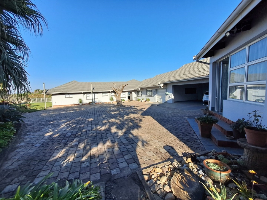 5 Bedroom Property for Sale in Port Edward KwaZulu-Natal