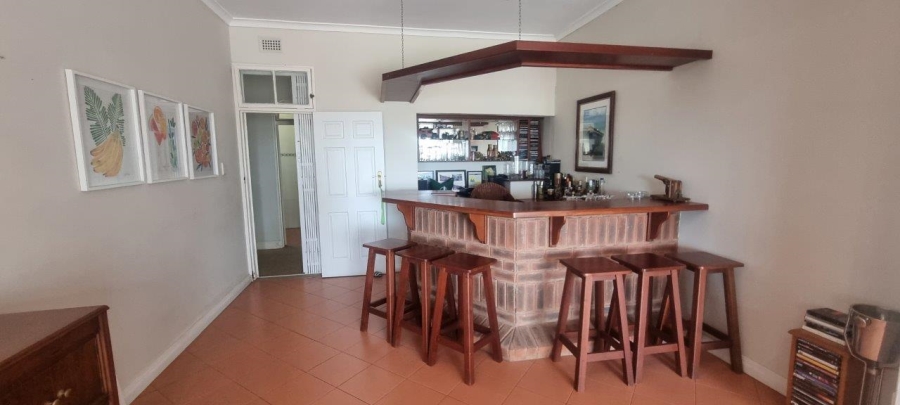 4 Bedroom Property for Sale in Umtentweni KwaZulu-Natal