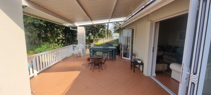 4 Bedroom Property for Sale in Umtentweni KwaZulu-Natal