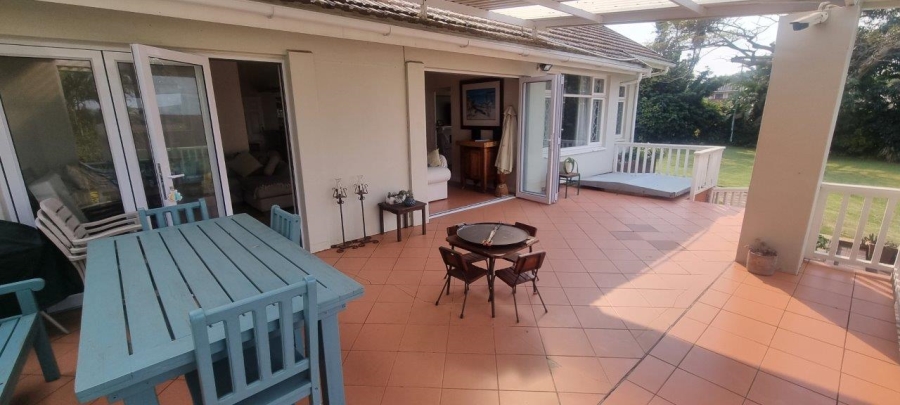 4 Bedroom Property for Sale in Umtentweni KwaZulu-Natal