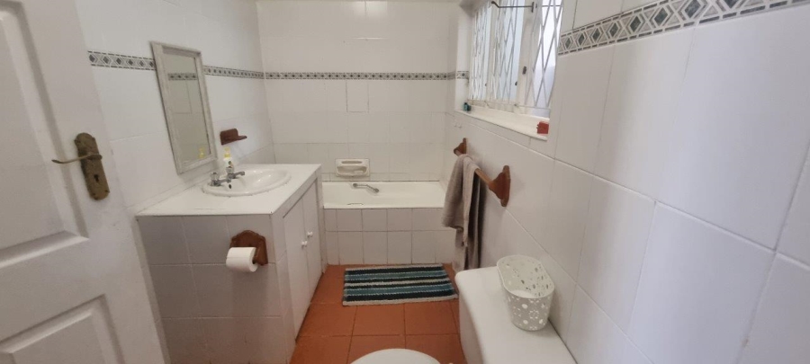 4 Bedroom Property for Sale in Umtentweni KwaZulu-Natal