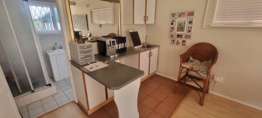 4 Bedroom Property for Sale in Umtentweni KwaZulu-Natal