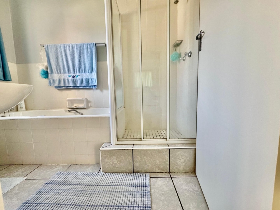 3 Bedroom Property for Sale in Huttenheights KwaZulu-Natal