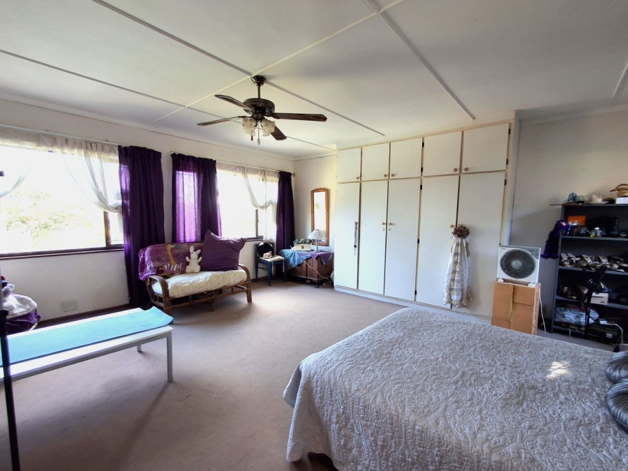 4 Bedroom Property for Sale in Margate KwaZulu-Natal