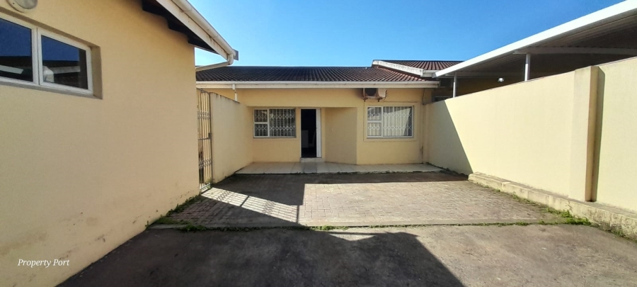 3 Bedroom Property for Sale in Oslo Beach KwaZulu-Natal