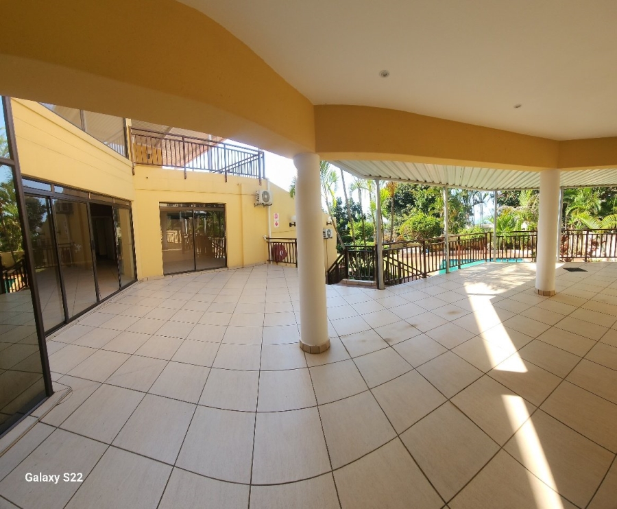 To Let 7 Bedroom Property for Rent in Umhlanga KwaZulu-Natal