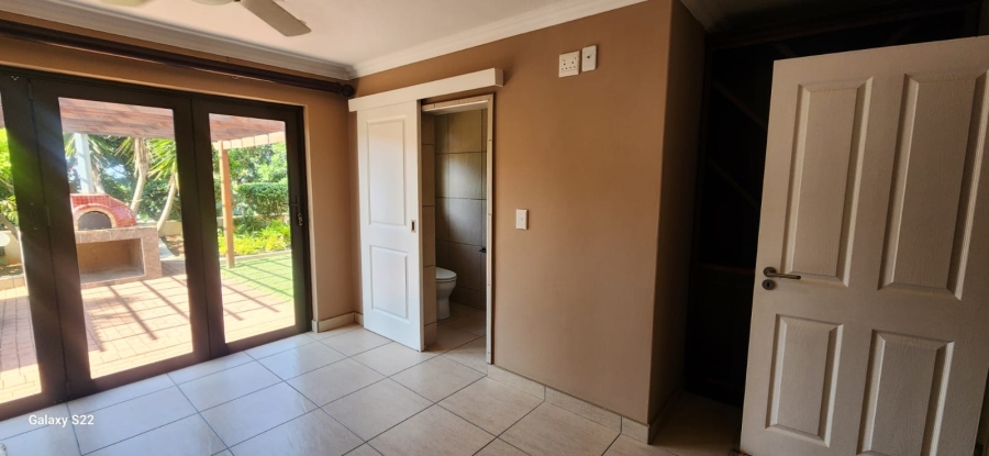 To Let 7 Bedroom Property for Rent in Umhlanga KwaZulu-Natal