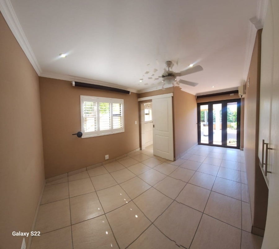 To Let 7 Bedroom Property for Rent in Umhlanga KwaZulu-Natal