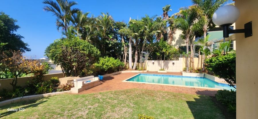 To Let 7 Bedroom Property for Rent in Umhlanga KwaZulu-Natal