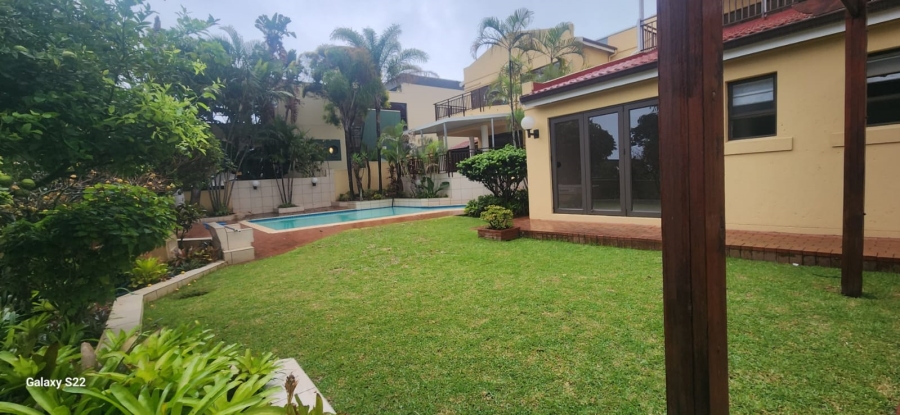 To Let 7 Bedroom Property for Rent in Umhlanga KwaZulu-Natal