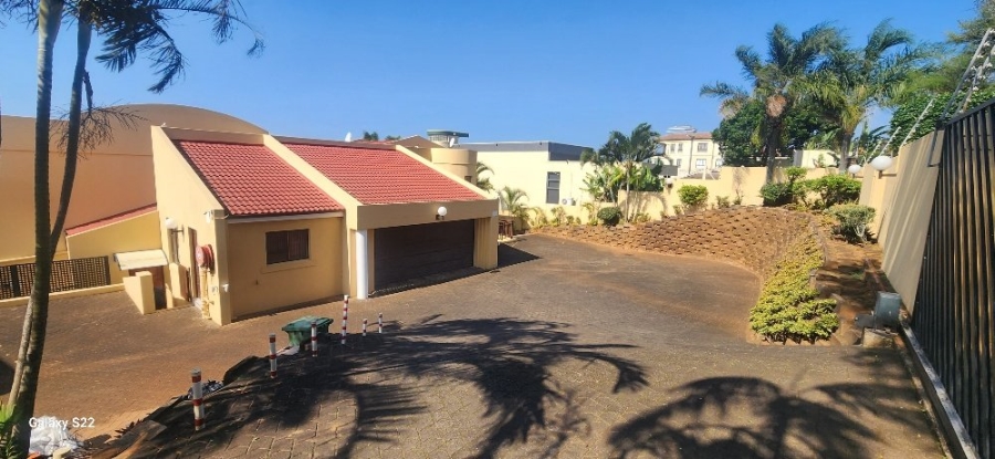 To Let 7 Bedroom Property for Rent in Umhlanga KwaZulu-Natal