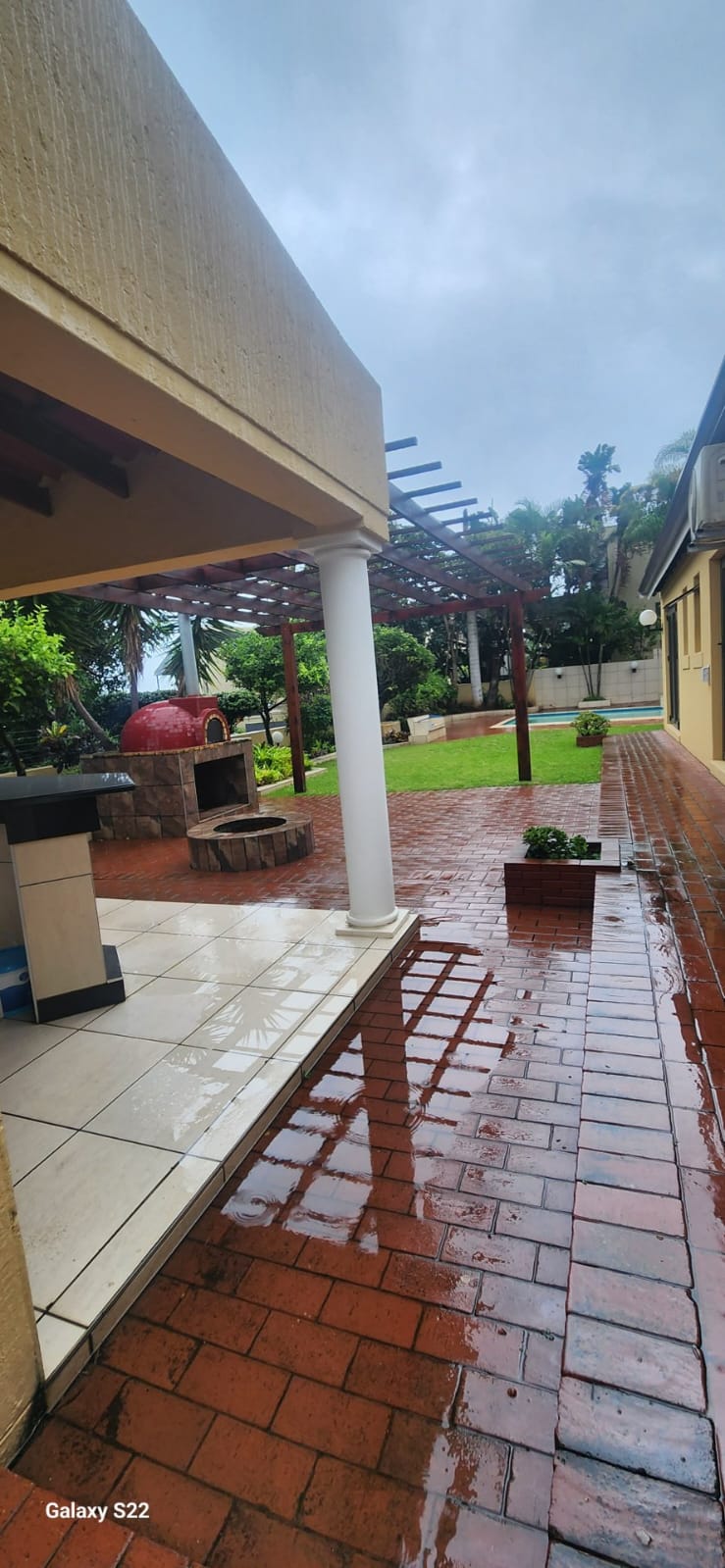 To Let 7 Bedroom Property for Rent in Umhlanga KwaZulu-Natal