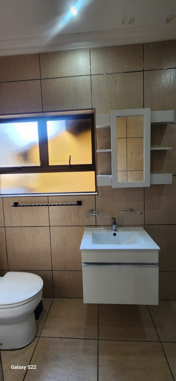 To Let 7 Bedroom Property for Rent in Umhlanga KwaZulu-Natal