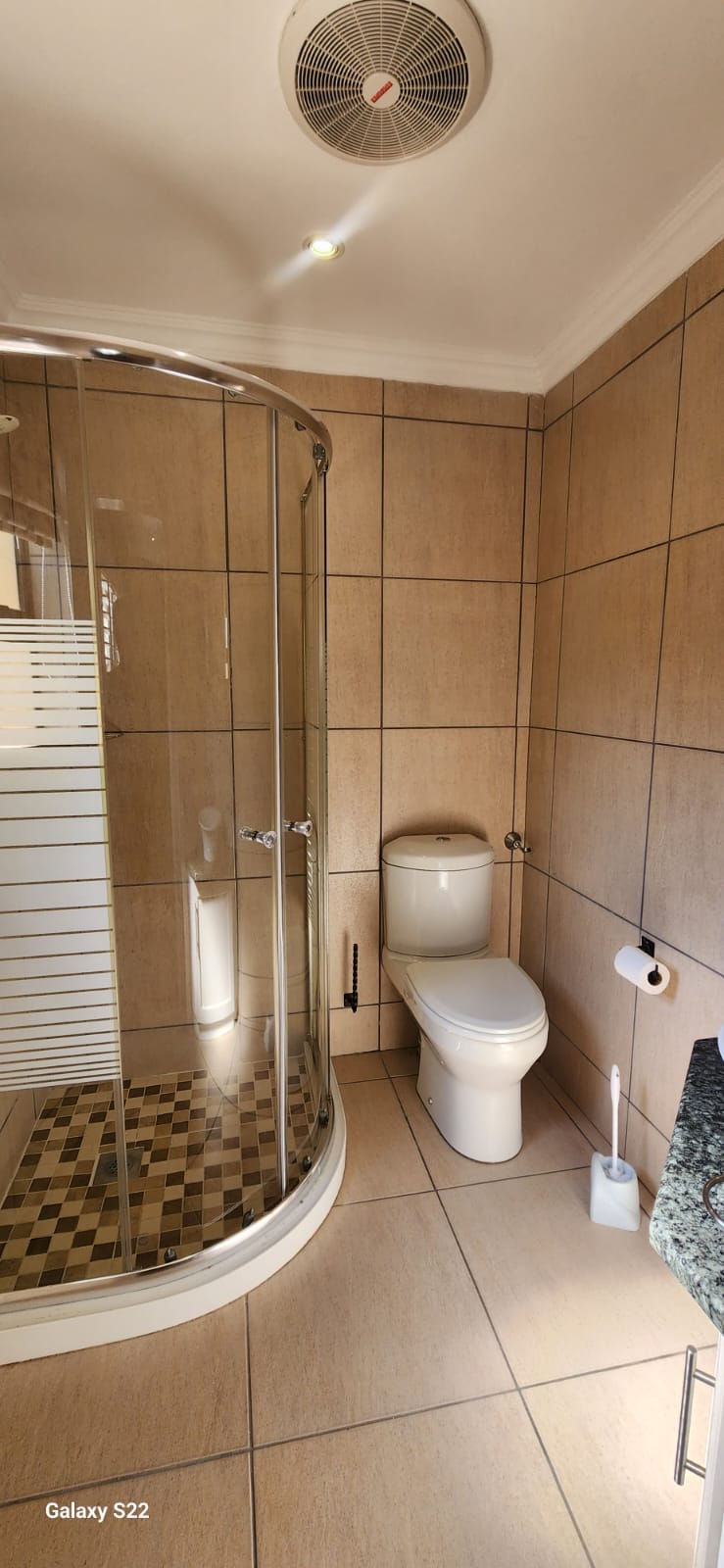 To Let 7 Bedroom Property for Rent in Umhlanga KwaZulu-Natal