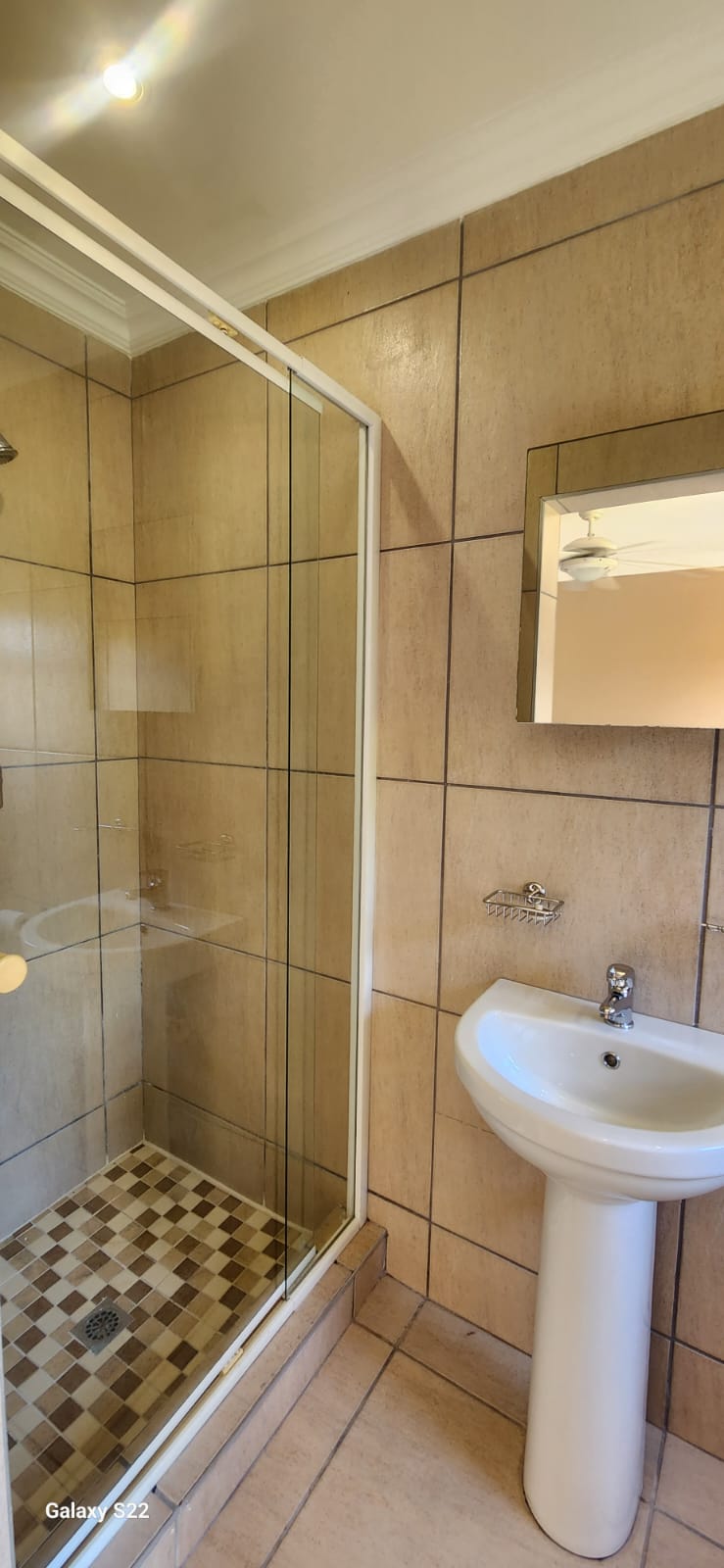 To Let 7 Bedroom Property for Rent in Umhlanga KwaZulu-Natal