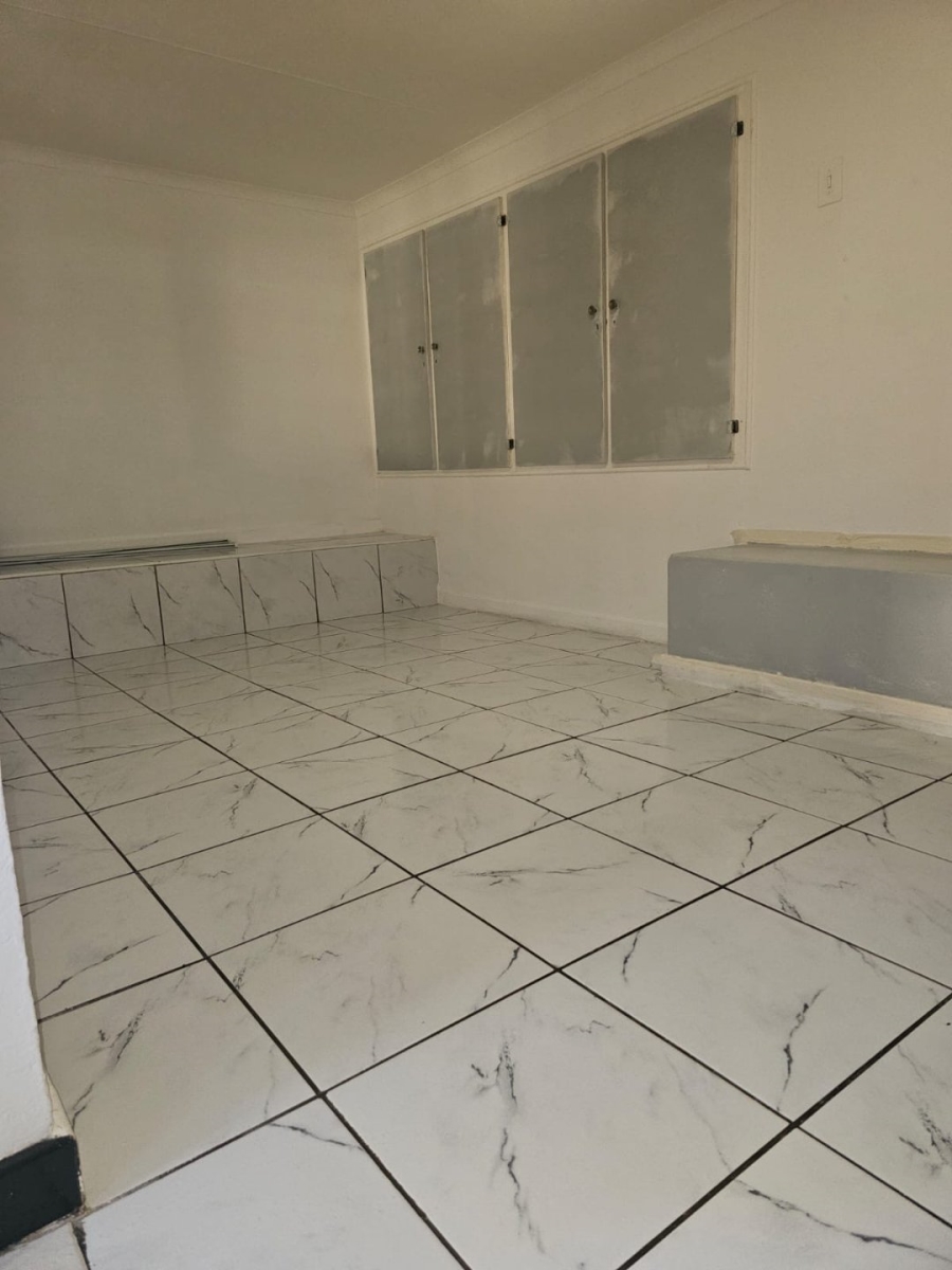 To Let 1 Bedroom Property for Rent in Bluff KwaZulu-Natal